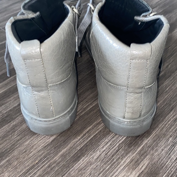 Pre Owned authentic Balenciaga shoes - Picture 6 of 10